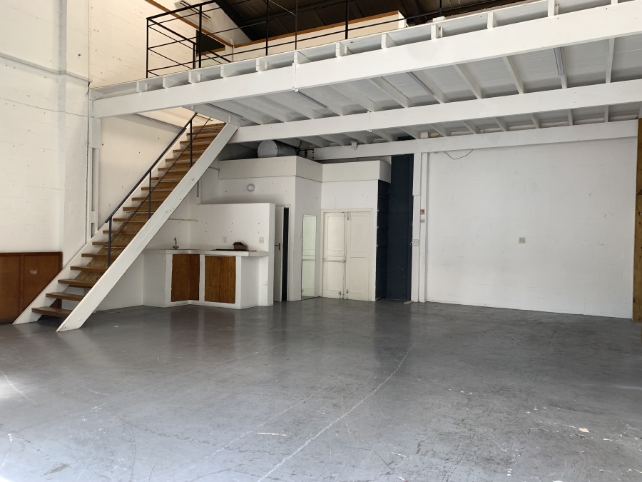 To Let commercial Property for Rent in Gardens Western Cape